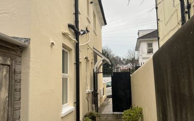 How Local Painters and Decorators Minimise Disruption in Occupied Homes?